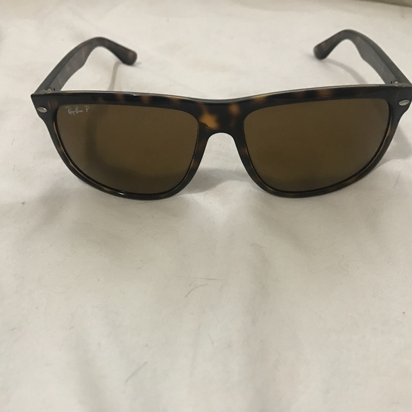 Ray Ban Sunglasses - Picture 2 of 3